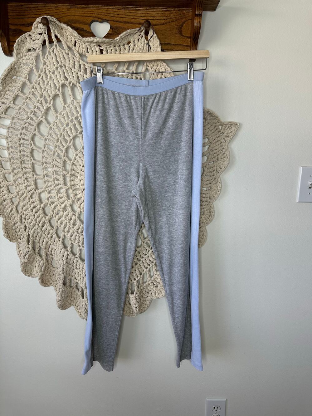 Vintage Y2K Age Group Terry Cloth Gray Blue Low Rise Sweatpants Size Small